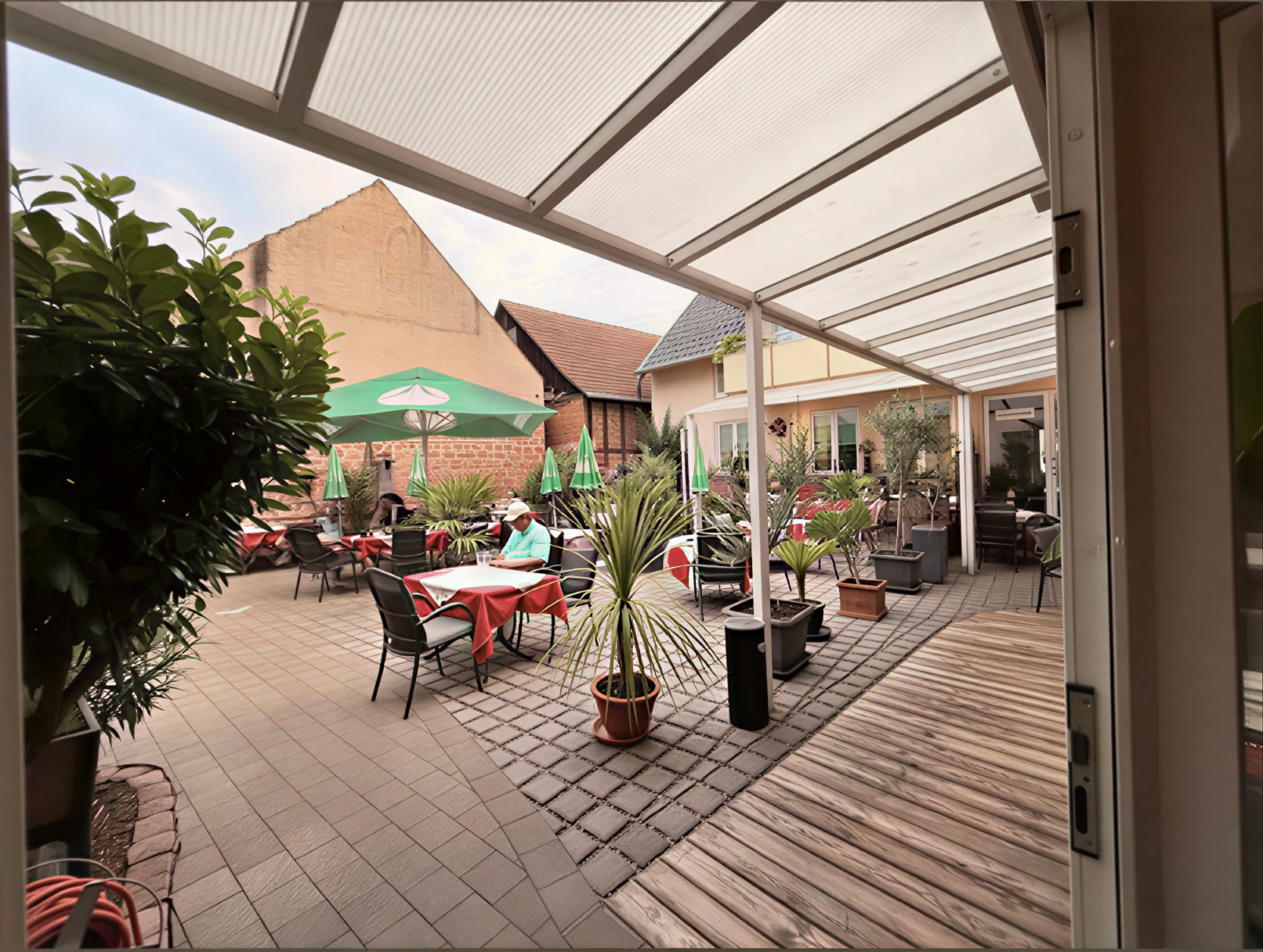Terrasse und Außenbereich von Ristorante Pizzeria da Michele